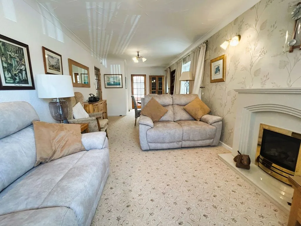 Adams Road, Shire Oak, WS8, photo 2