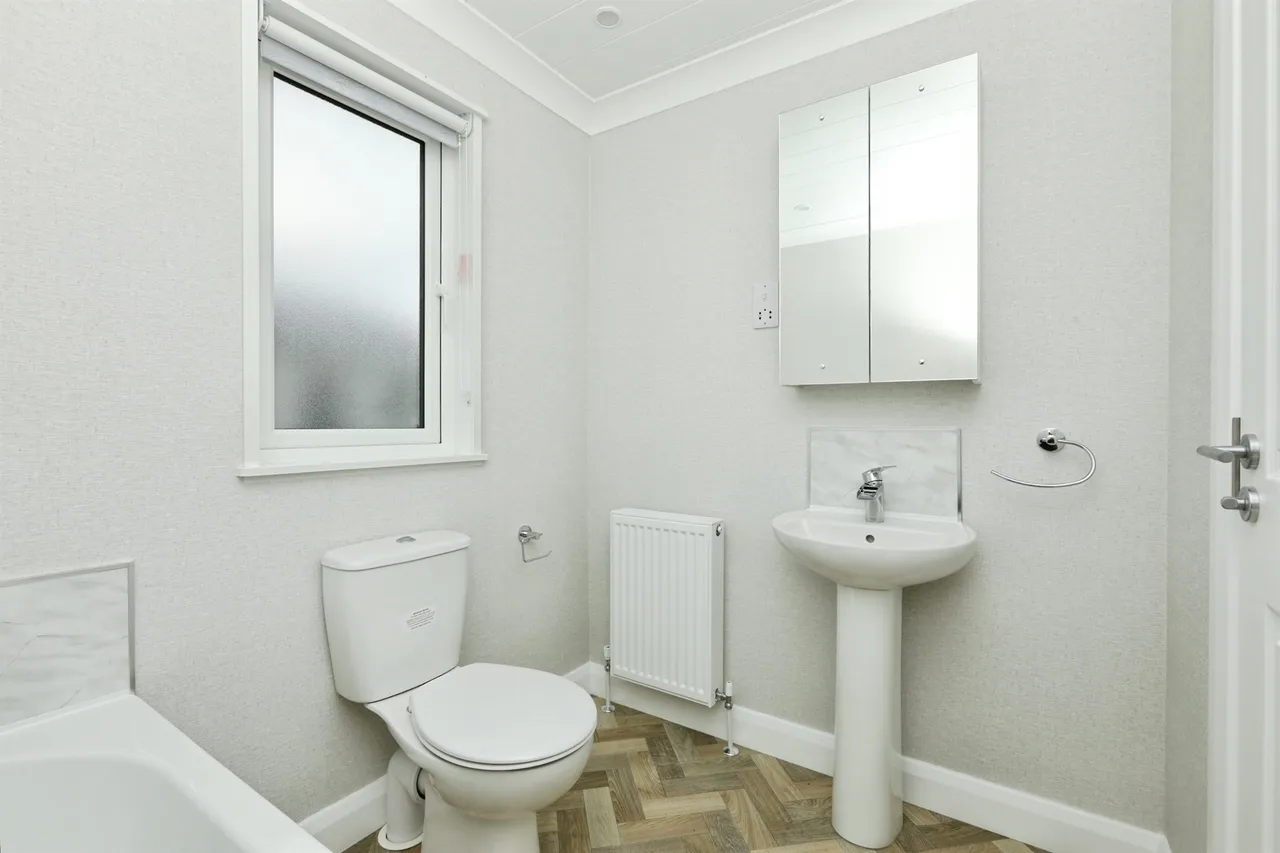 Manor House, Church Laneham, Retford, photo 9
