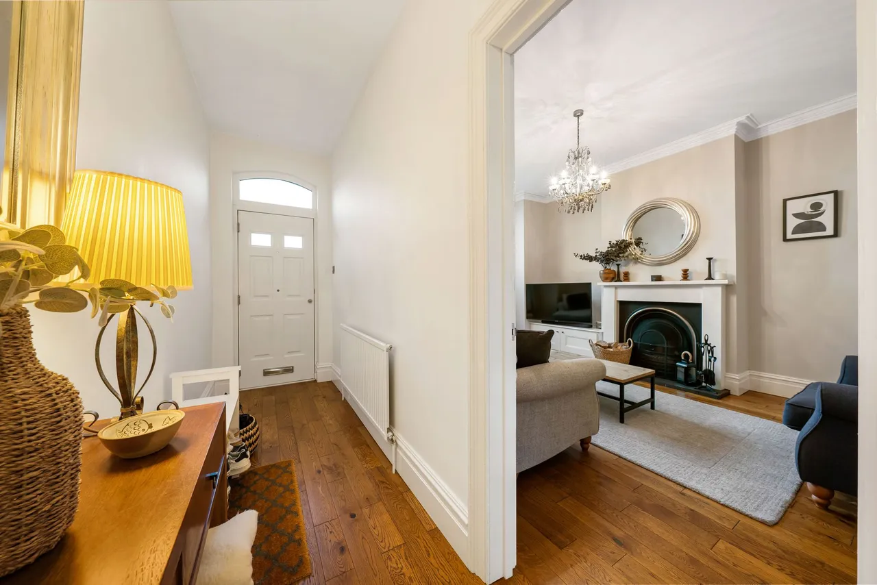 Booths Hill Road, Lymm, photo 11