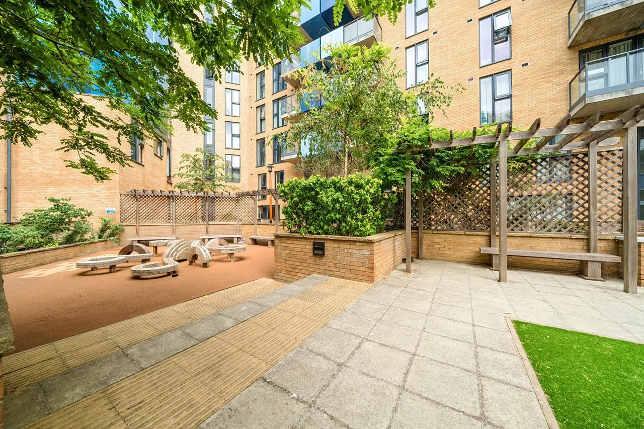Parkside Avenue, SE10, photo 10