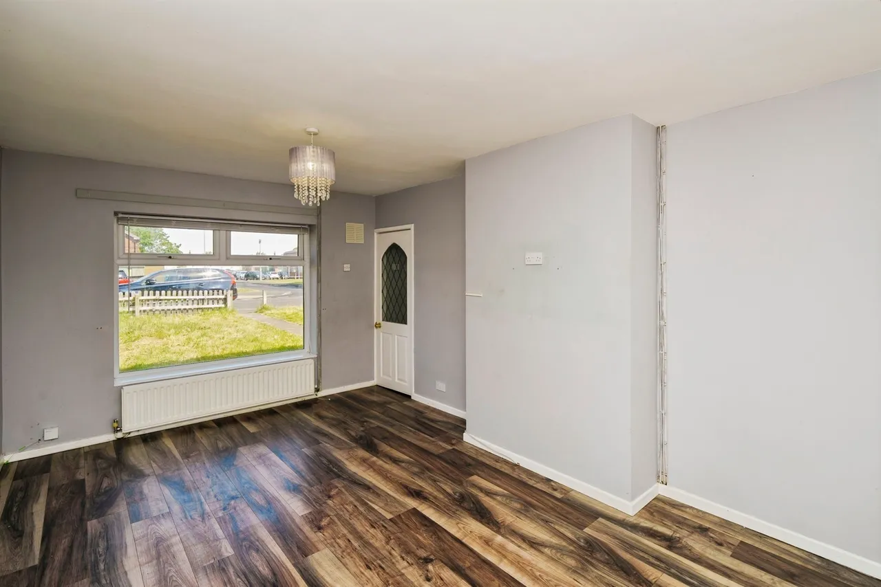 Twickenham Drive, Wirral, photo 3