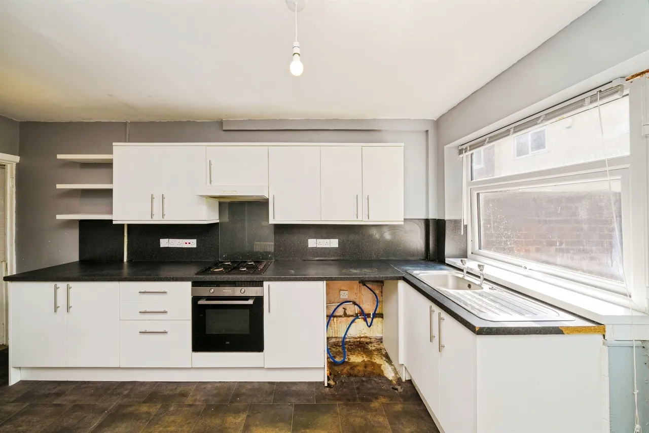 Twickenham Drive, Wirral, photo 5