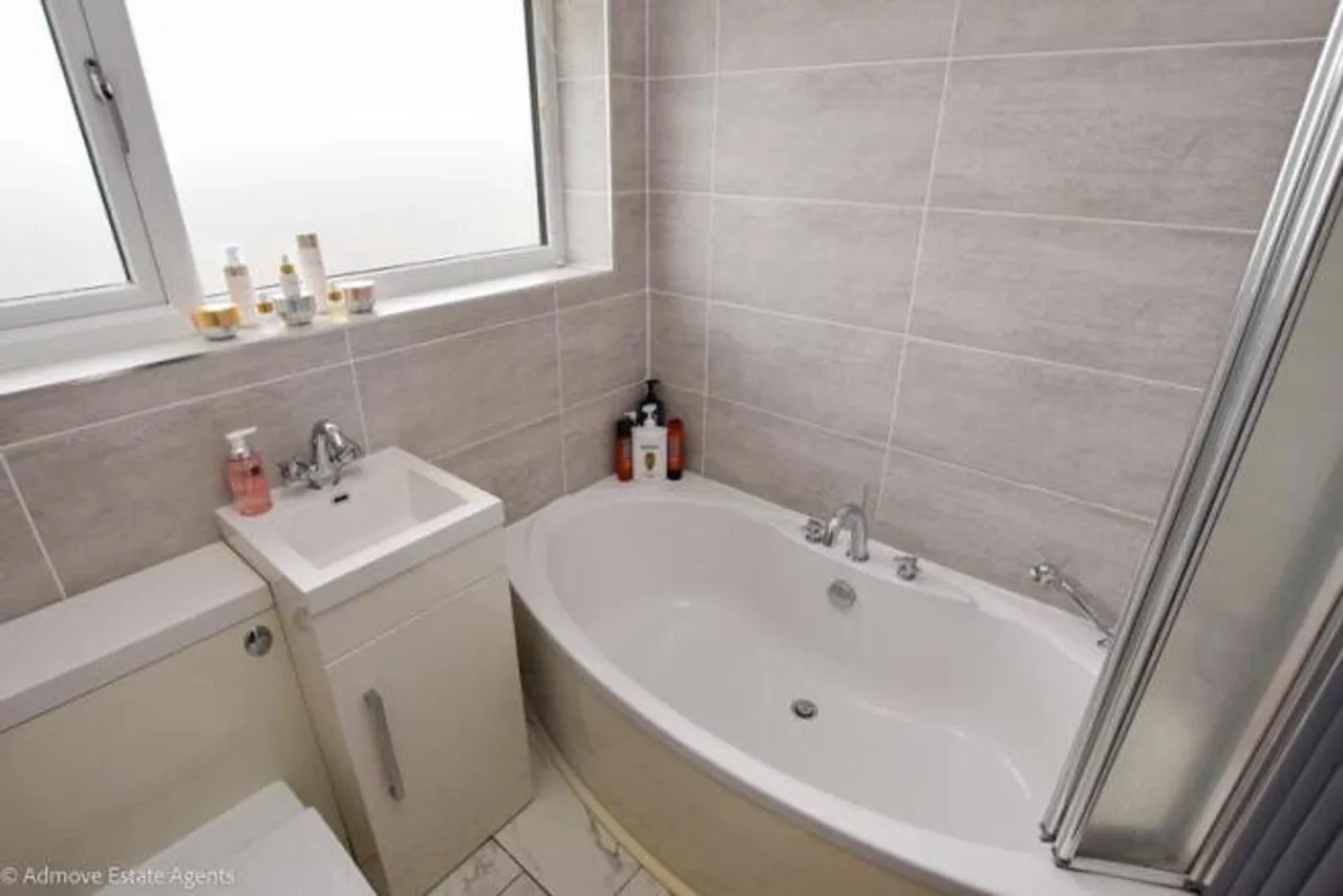 Dunscar Close, Birchwood, Warrington, Warrington, WA3 7LS, photo 15