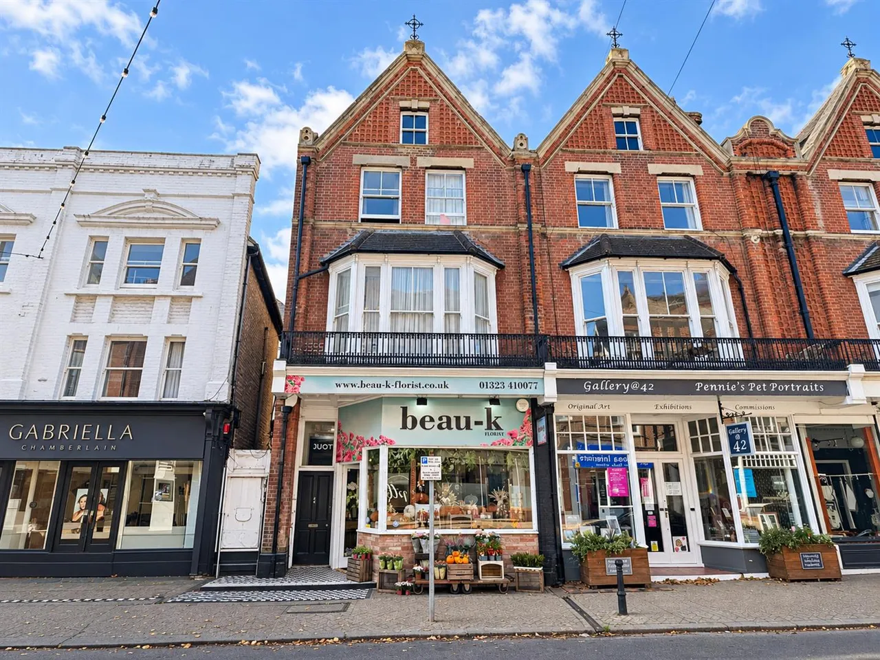 2 bed flat for sale, South Street, Eastbourne, BN21