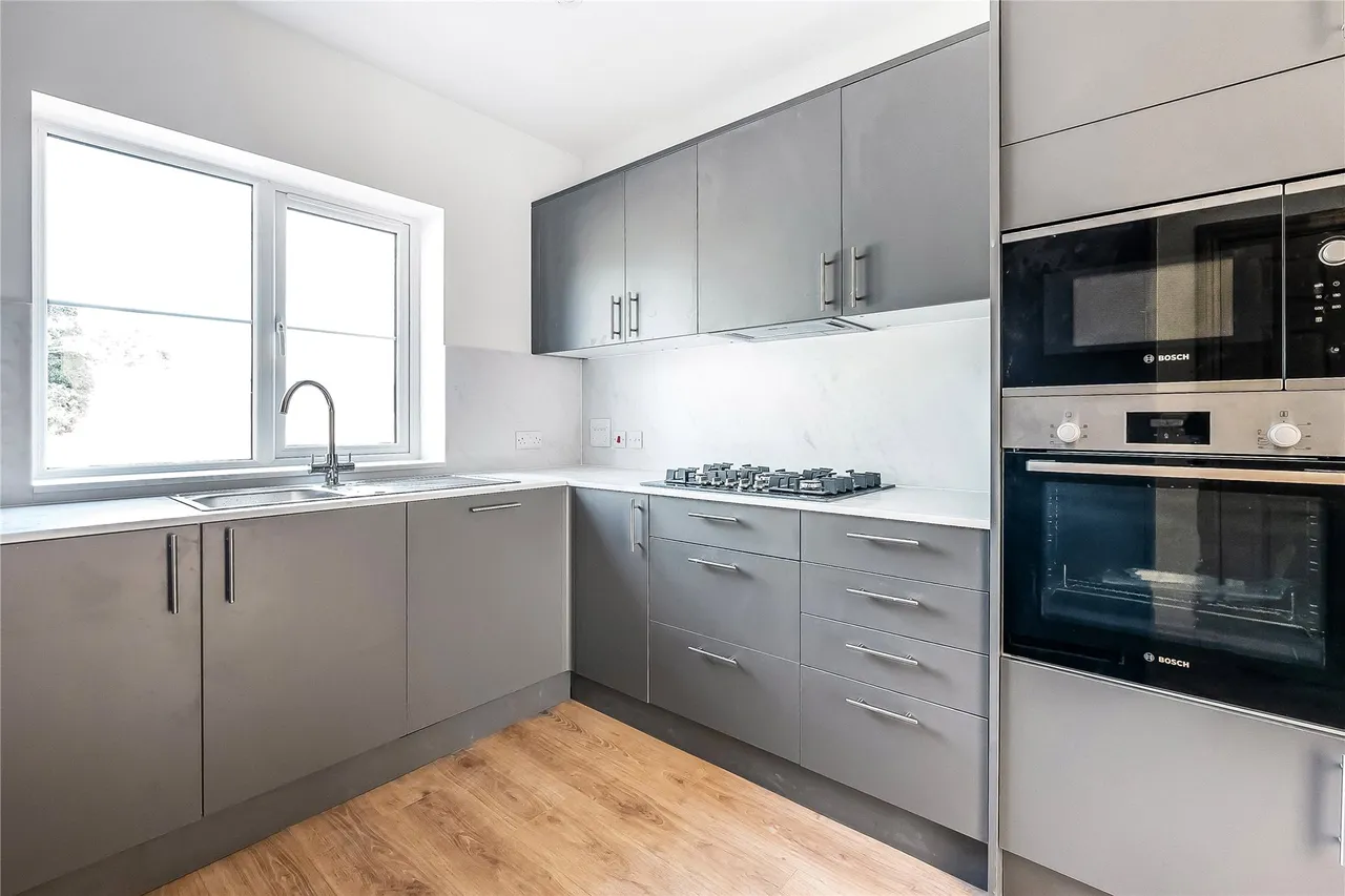 Guildford Road, Runfold, GU10, photo 8