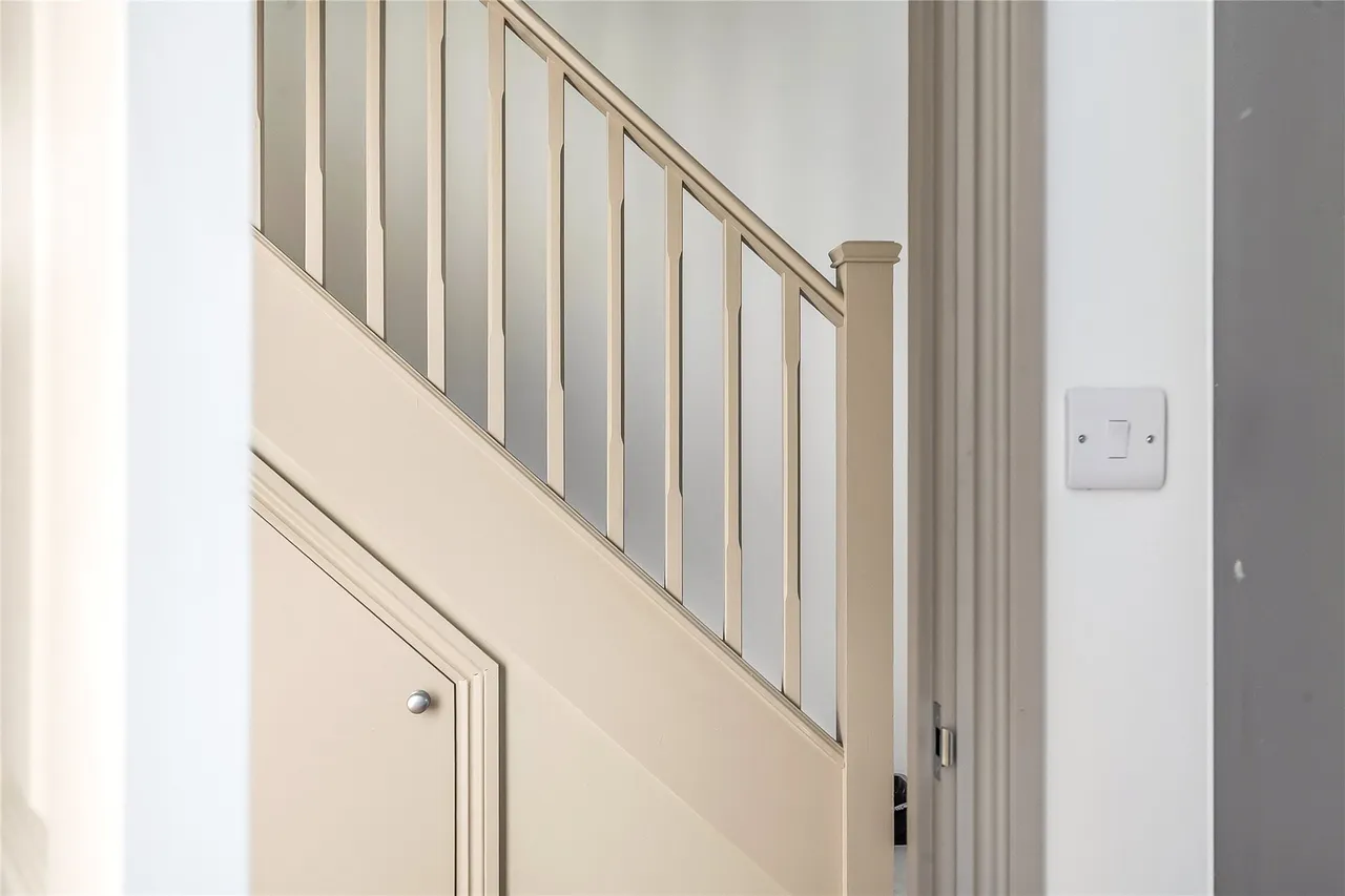Guildford Road, Runfold, GU10, photo 20