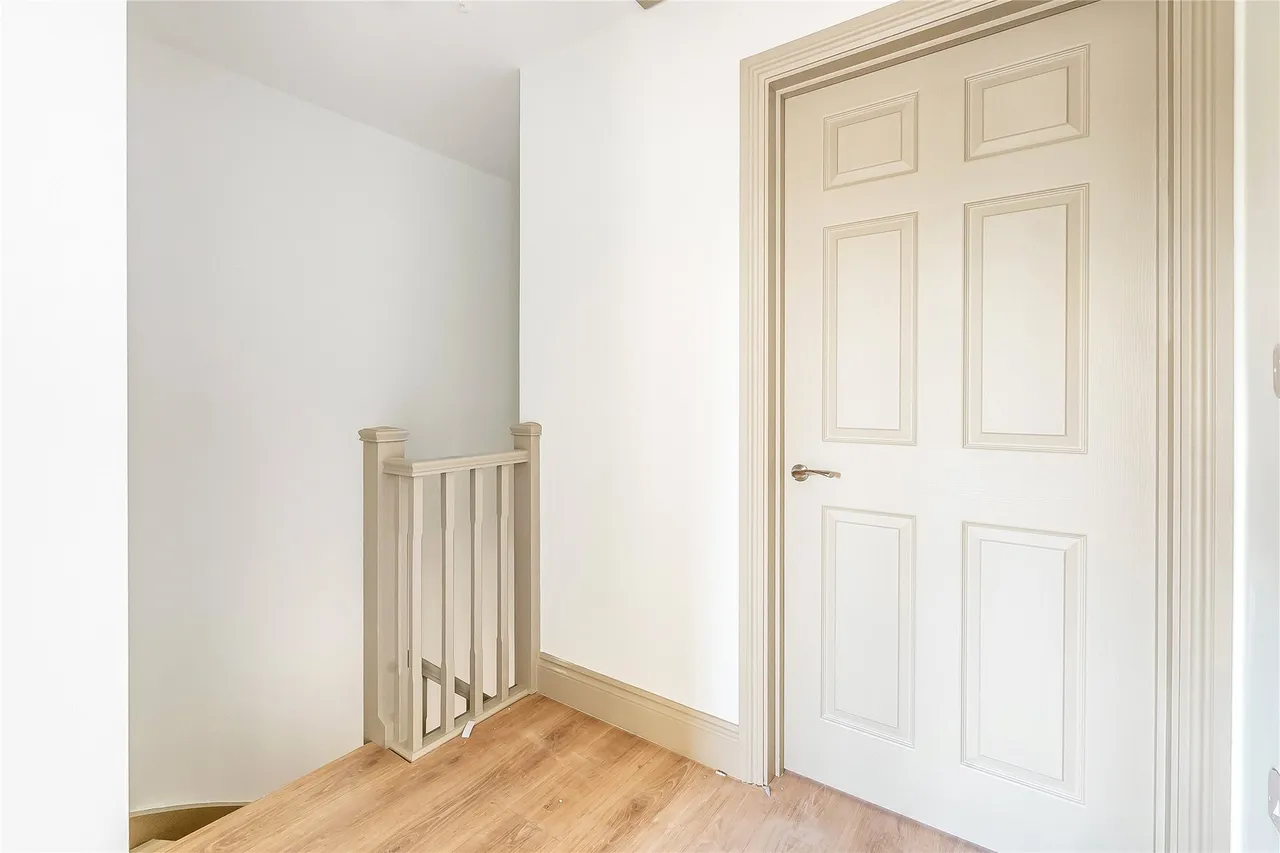 Guildford Road, Runfold, GU10, photo 19