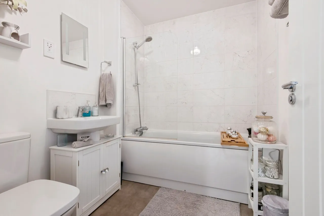 Lynton Edge, Biggleswade, SG18, photo 14