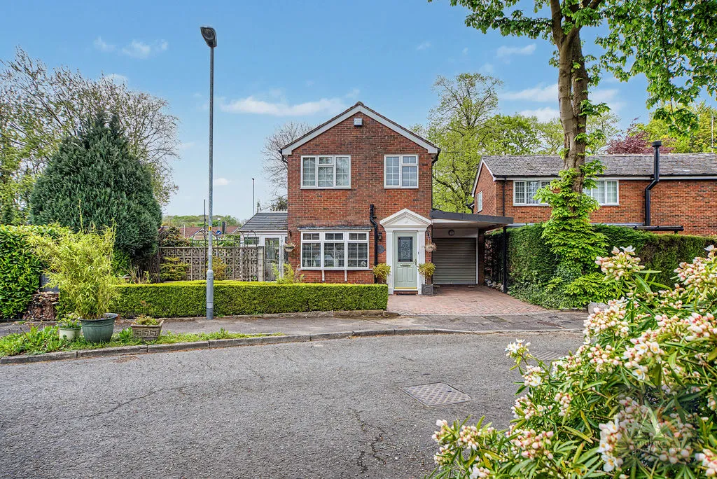Bentgate Close Newhey, Rochdale OL16 4NB, photo 27