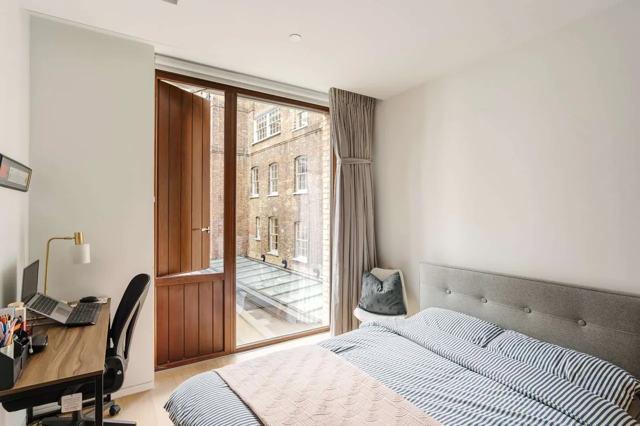 Bartholomew Close, London, EC1A 7BF, photo 11