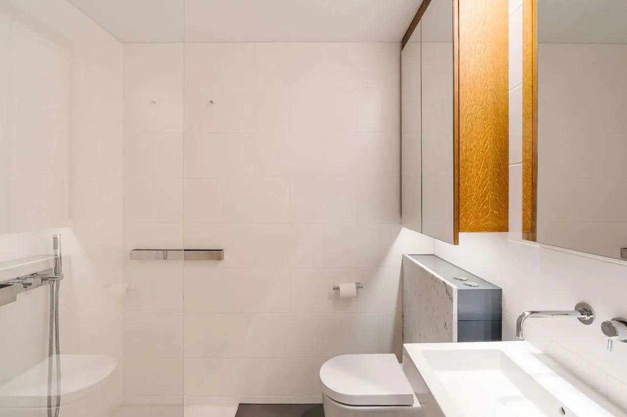 Bartholomew Close, London, EC1A 7BF, photo 12