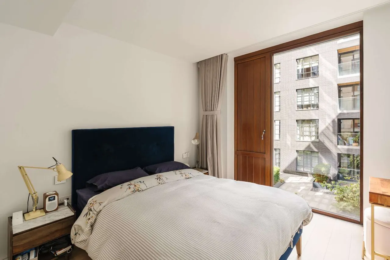 Bartholomew Close, London, EC1A 7BF, photo 8
