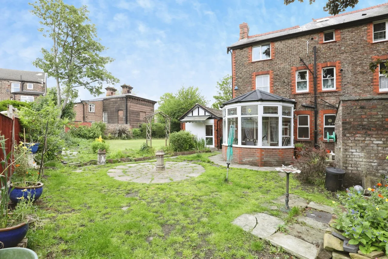 Knowsley Road, Liverpool, L19, photo 19