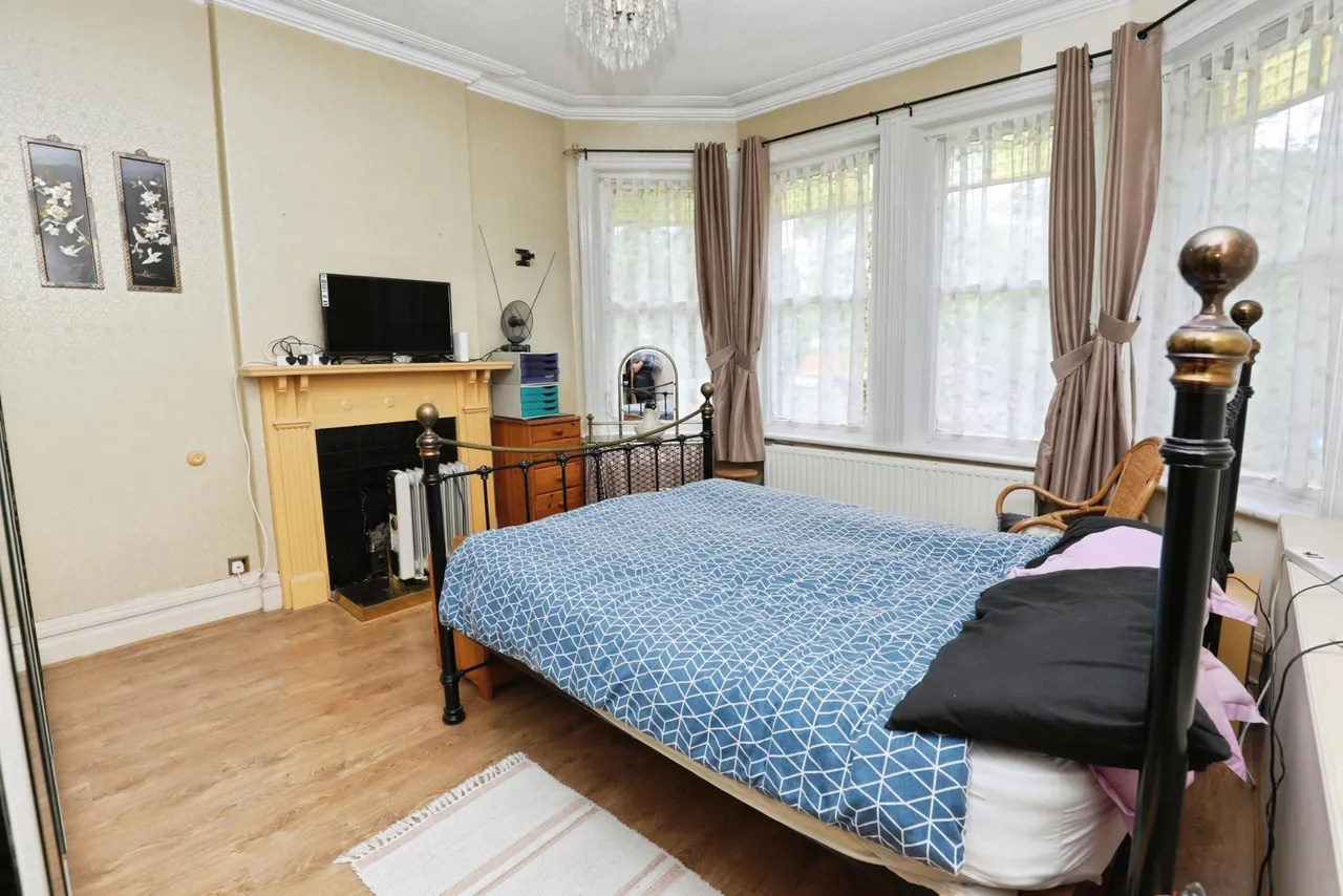 Knowsley Road, Liverpool, L19, photo 9
