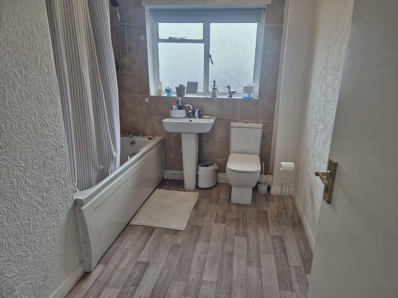 High Street, Winsford, CW7, photo 5