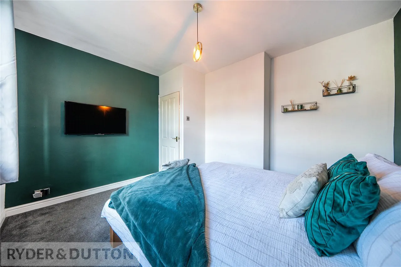 Whitworth Road, Healey, OL12, photo 17