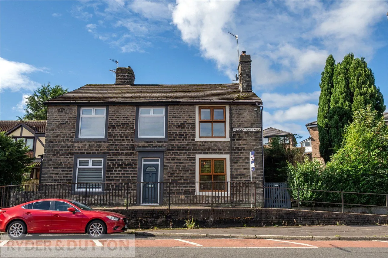Whitworth Road, Healey, OL12, photo 3