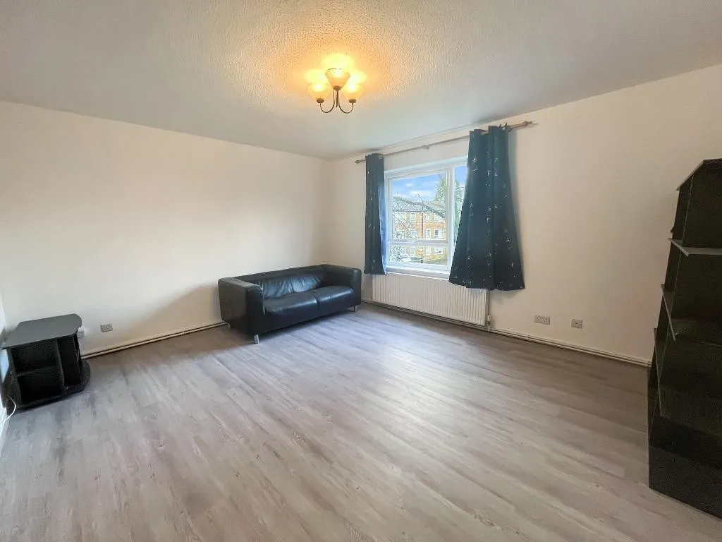 Addiscombe Road, Croydon, photo 3