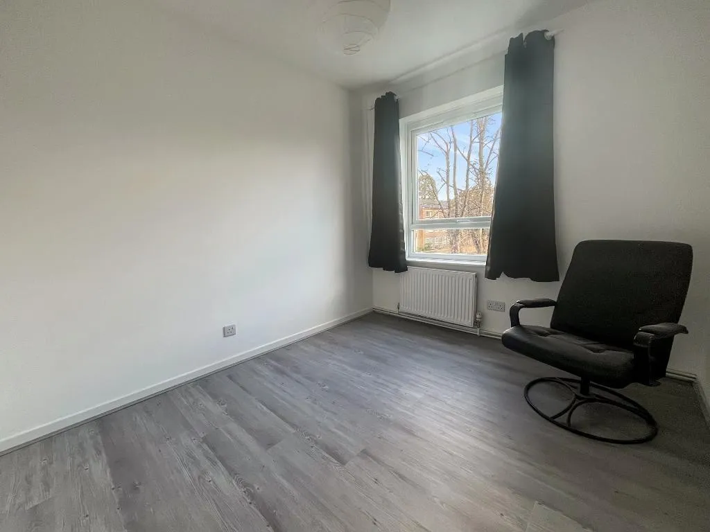 Addiscombe Road, Croydon, photo 6