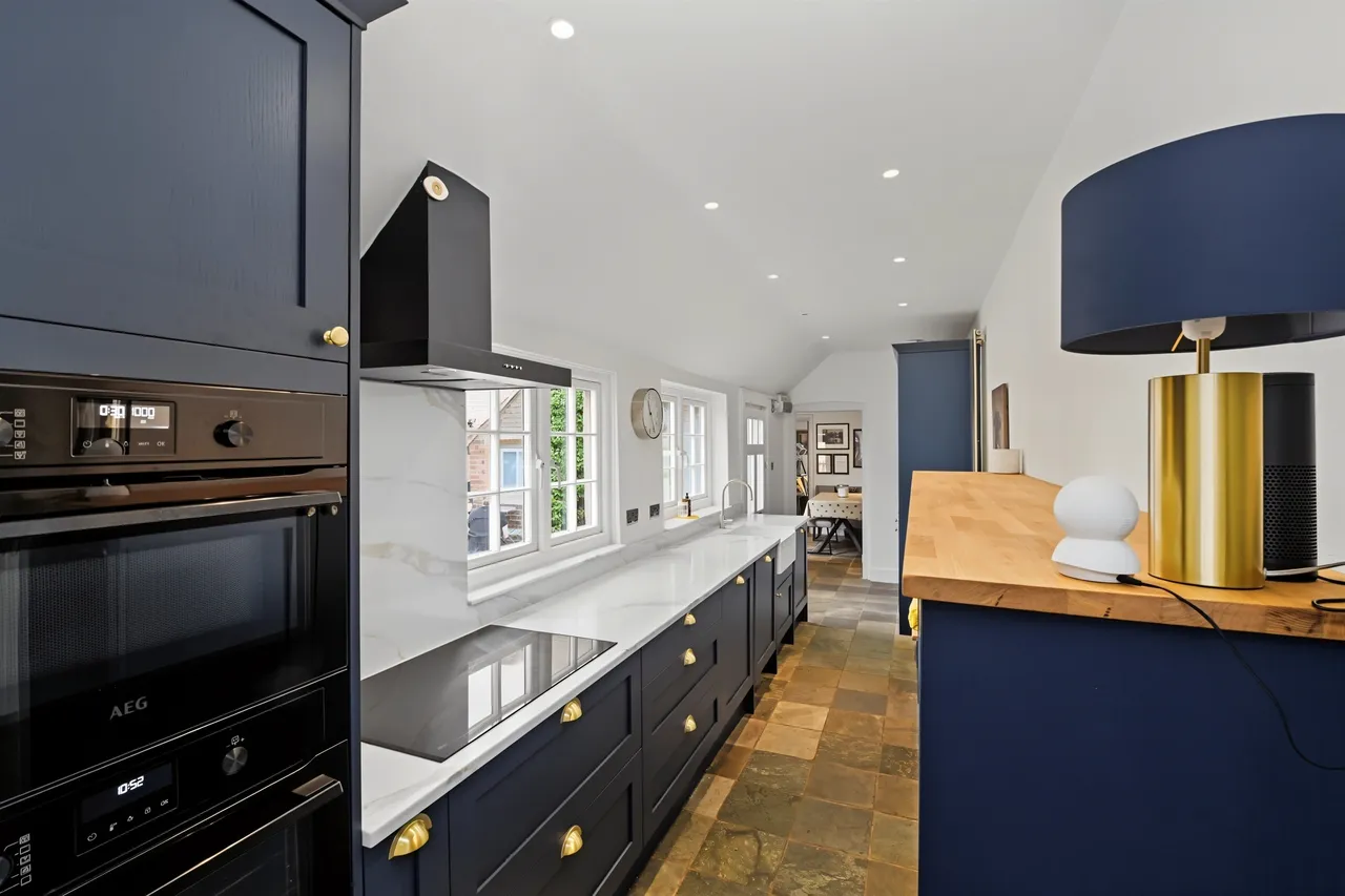 Ringshall, BERKHAMSTED, photo 11