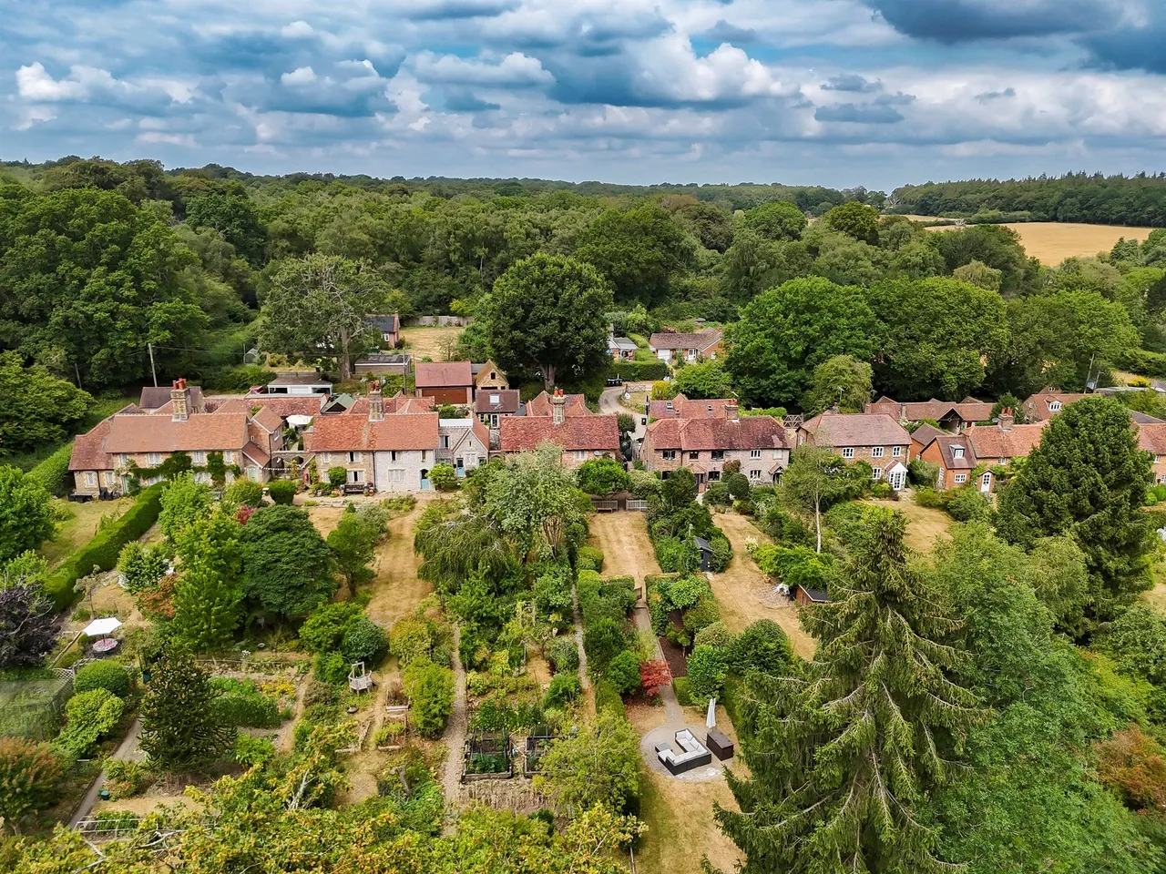 Ringshall, BERKHAMSTED, photo 2