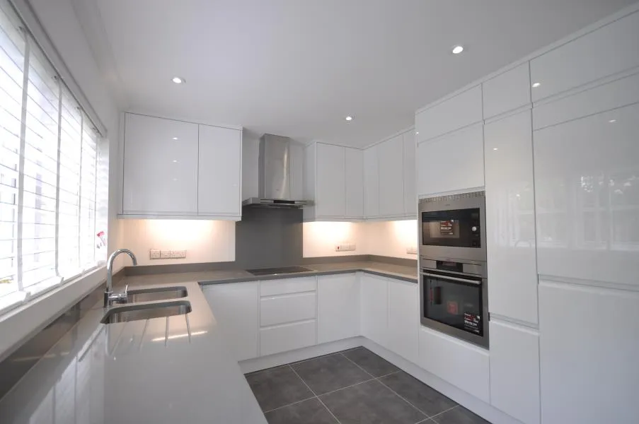 Virginia Water, GU25 4SW, photo 10