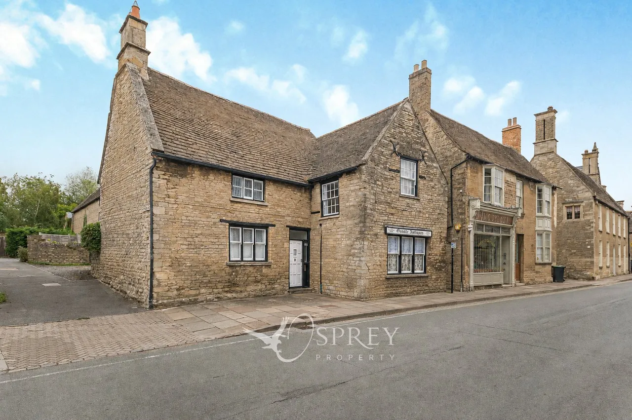 4 bed house for sale, West Street, Oundle, PE8