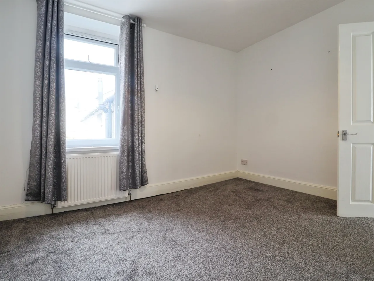 Plassey Street, Penarth, CF64, photo 14