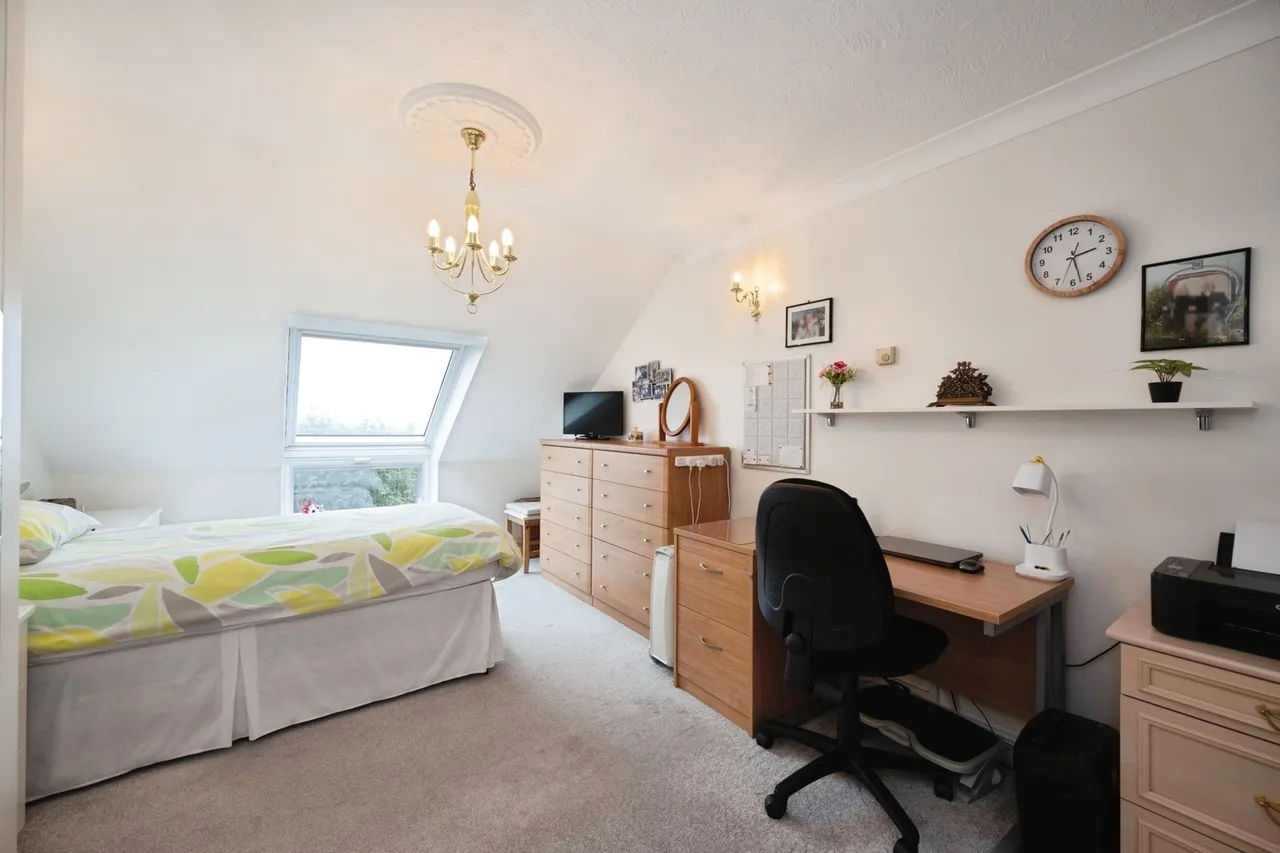 Sea Front, Hayling Island, PO11, photo 14