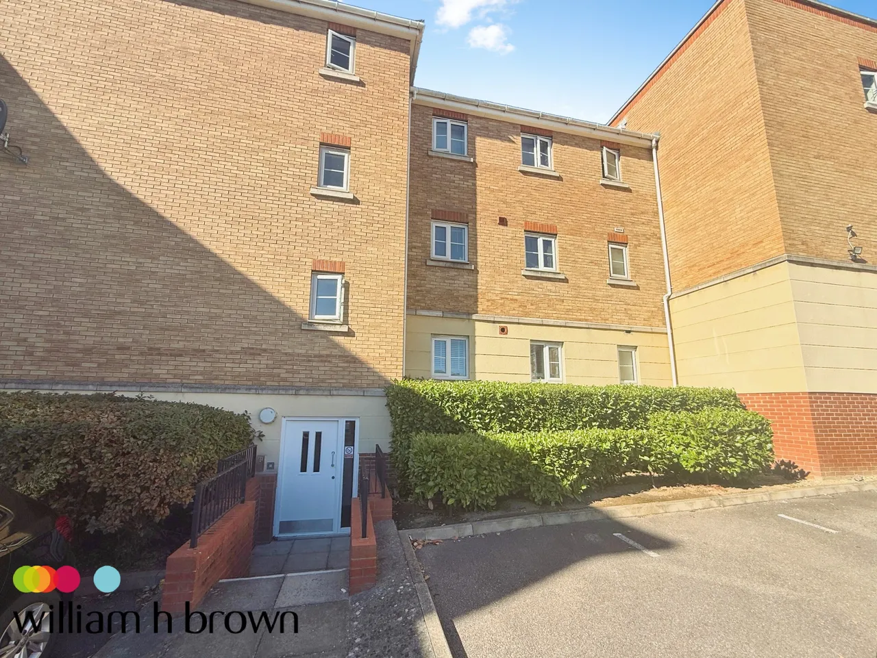 Purfleet, RM19, photo 11