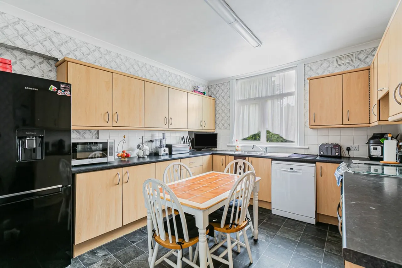 Selsdon Road, Wanstead, photo 3