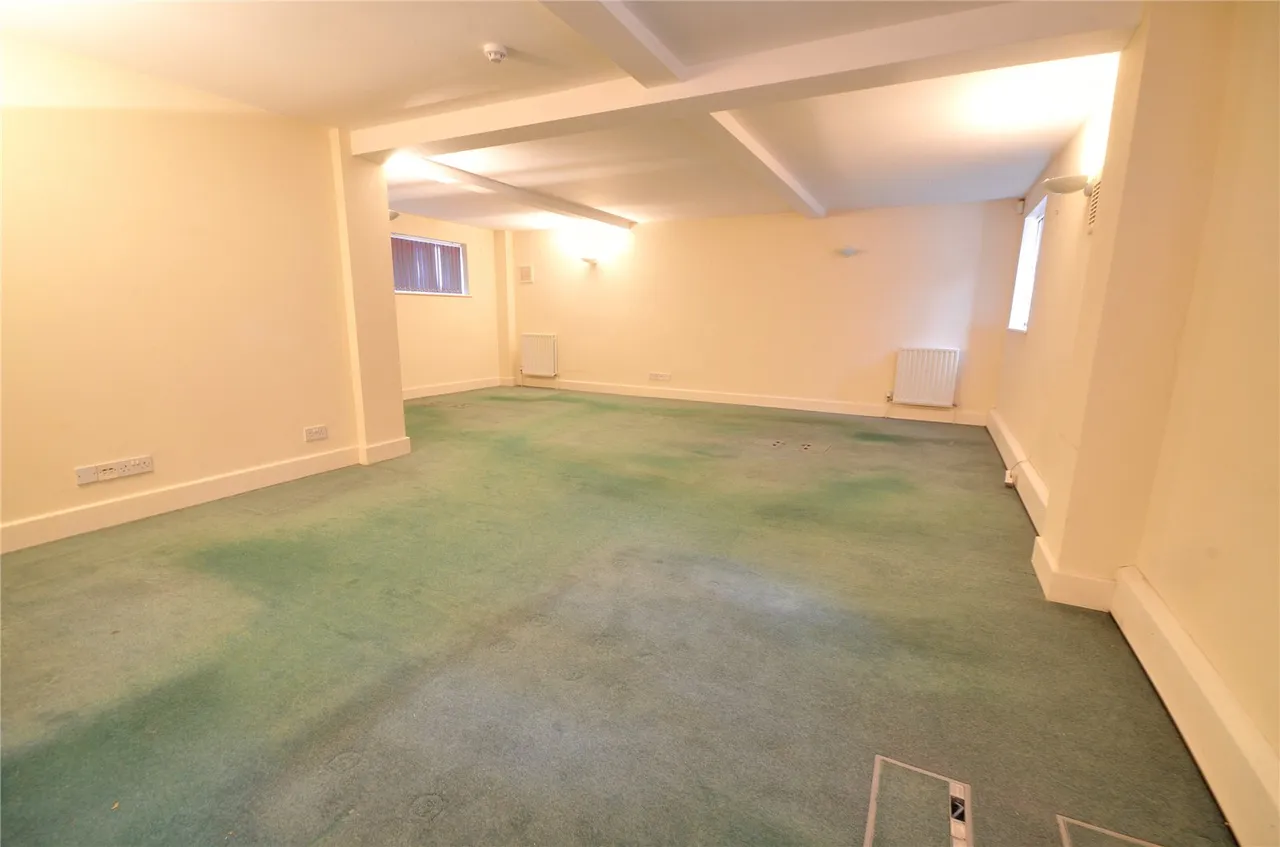 Judges Close, East Grinstead, RH19, photo 8
