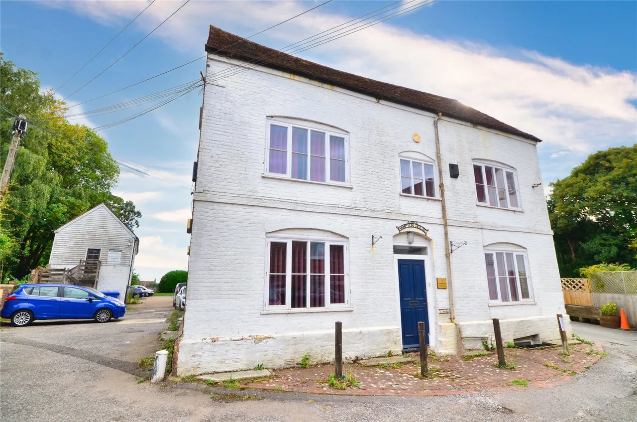Judges Close, East Grinstead, RH19, photo 13