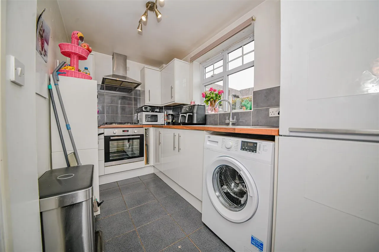 Benny Hill Close, Eastleigh, SO50, photo 3