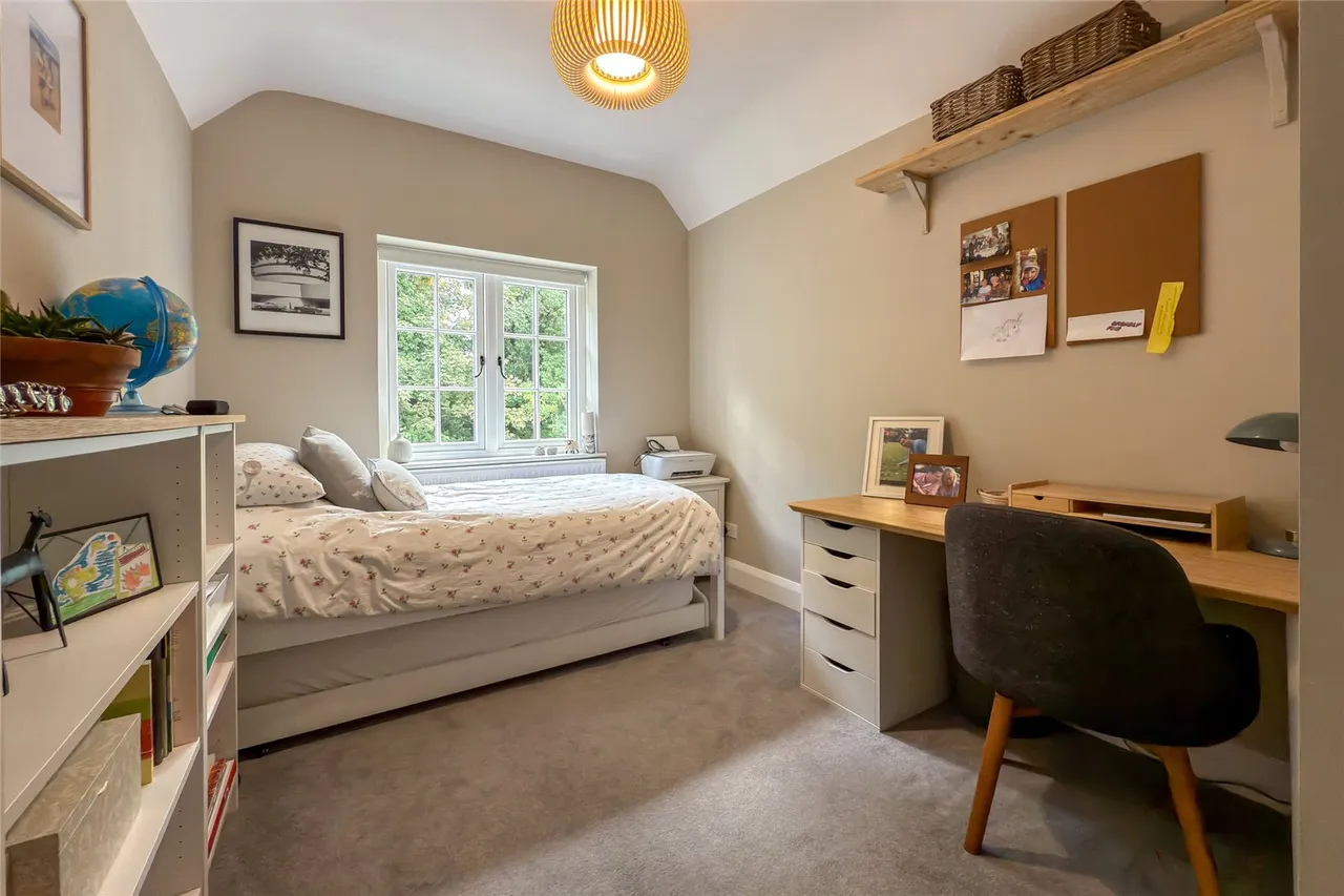 Park Hill, Harpenden, Hertfordshire, AL5 3AT, photo 8