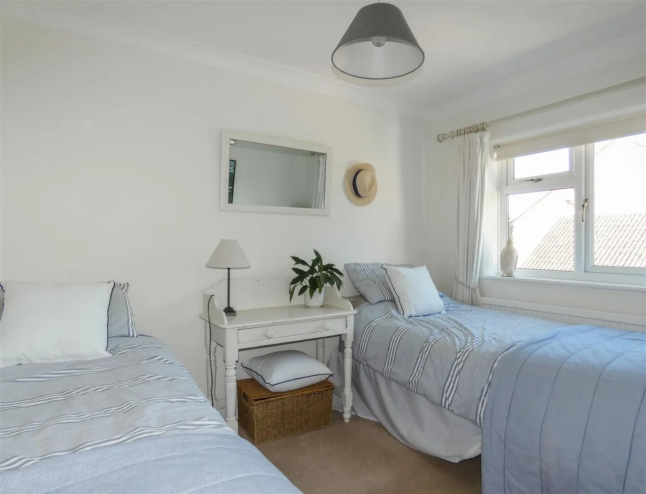 Dingley Road, Rustington, photo 9