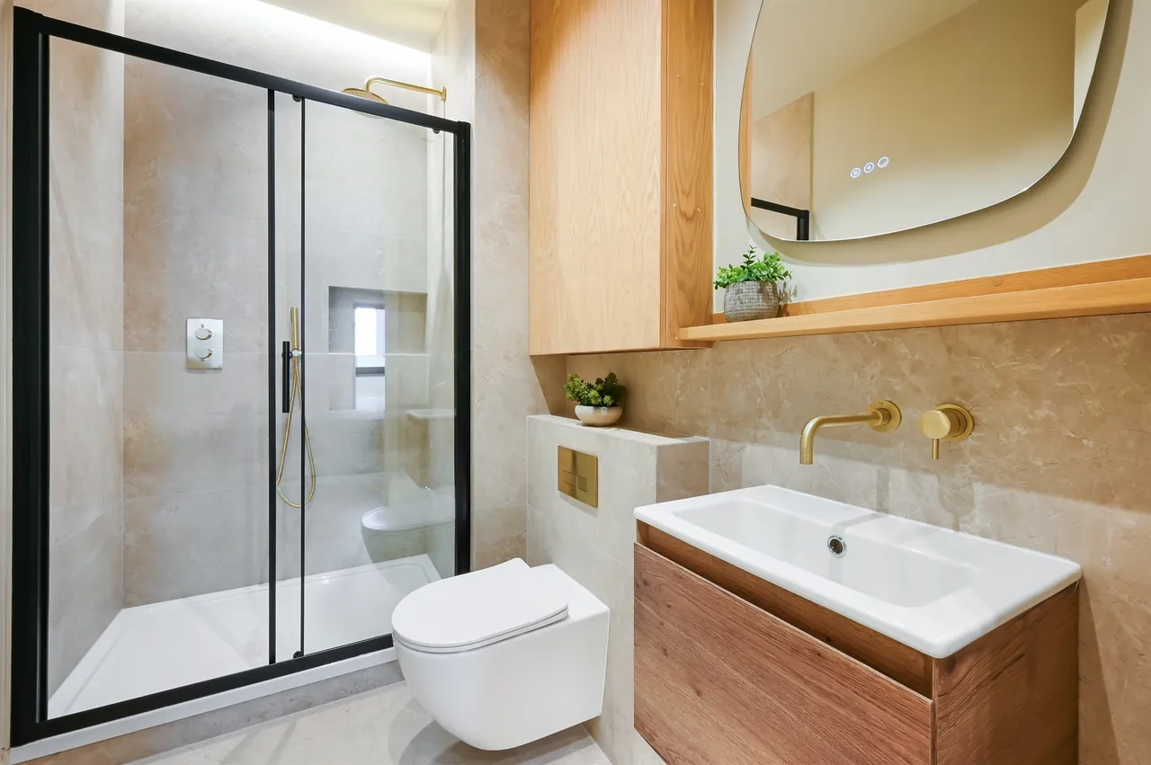 Creswick Road, London, W3, photo 11