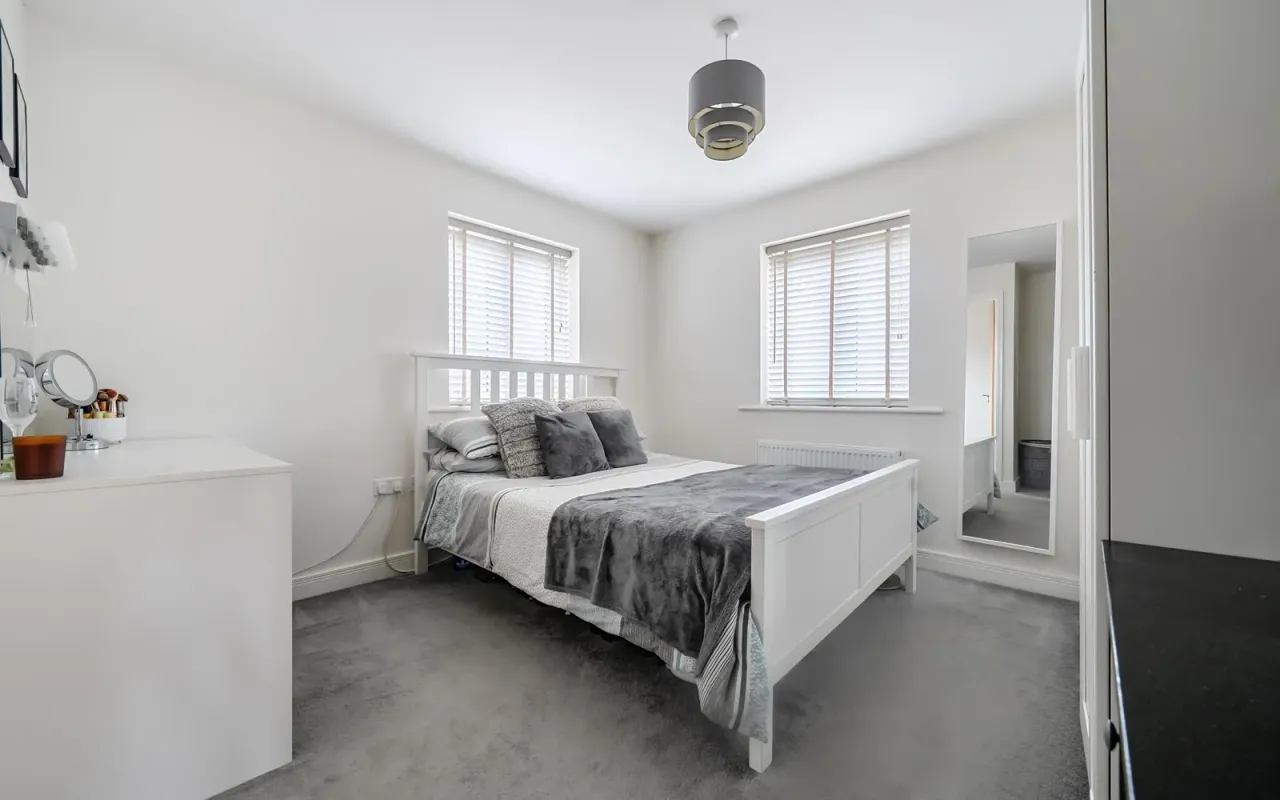 Sutherland Lane, Bedford, photo 12