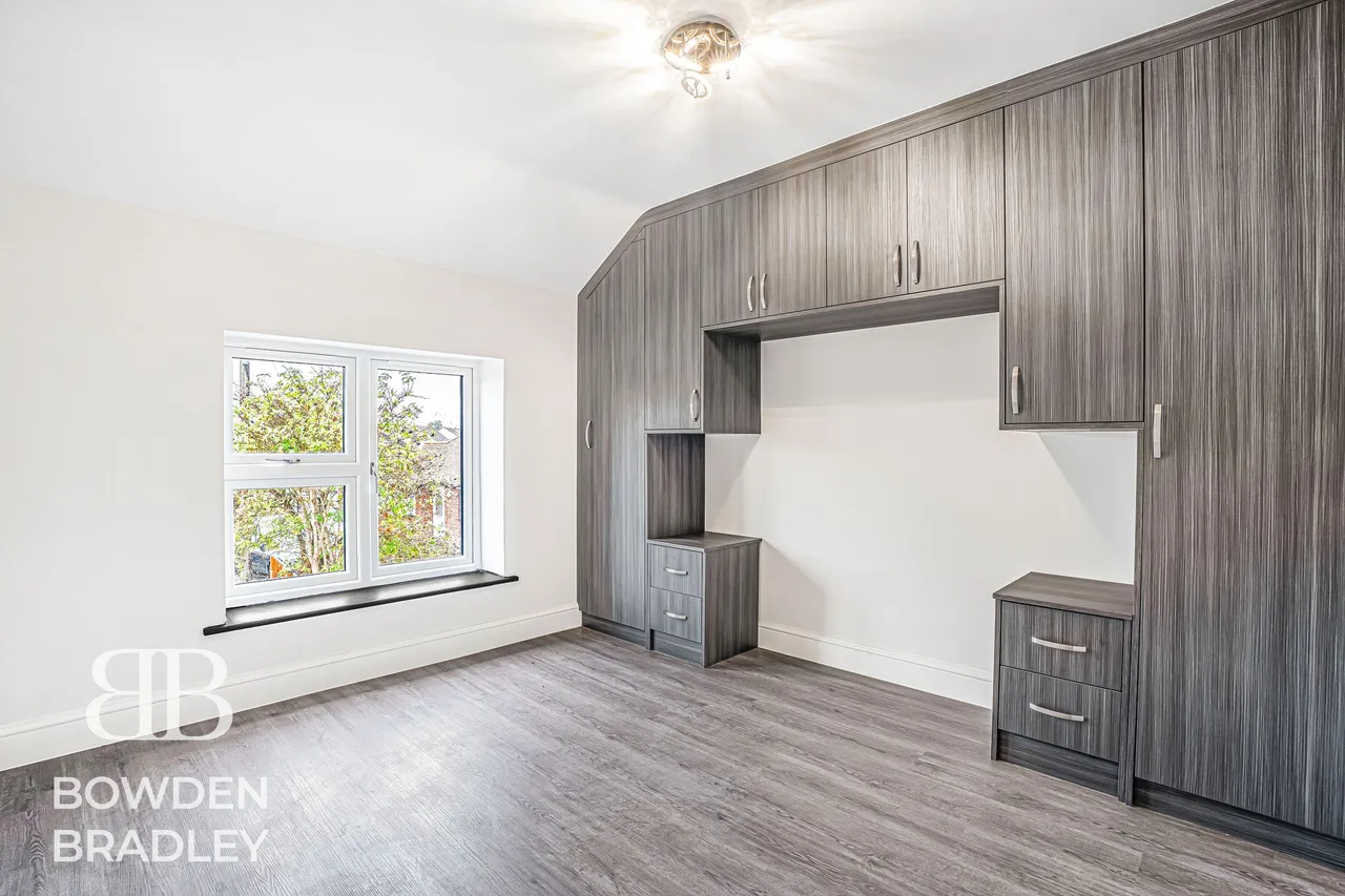 Tomswood Hill, Hainault, IG6, photo 55