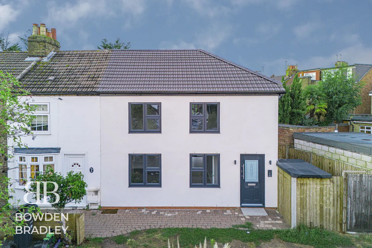 Tomswood Hill, Hainault, IG6, photo 35
