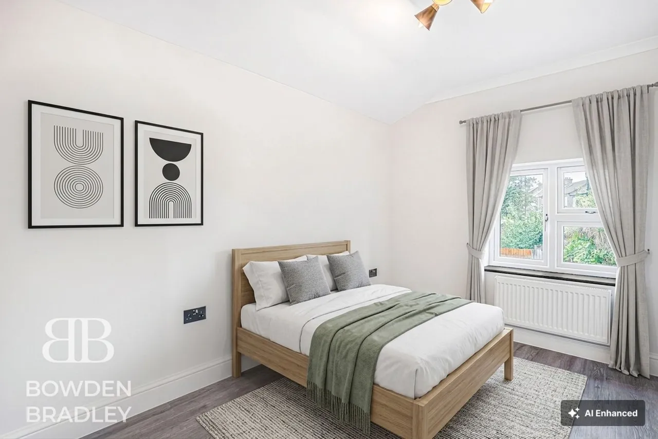Tomswood Hill, Hainault, IG6, photo 29