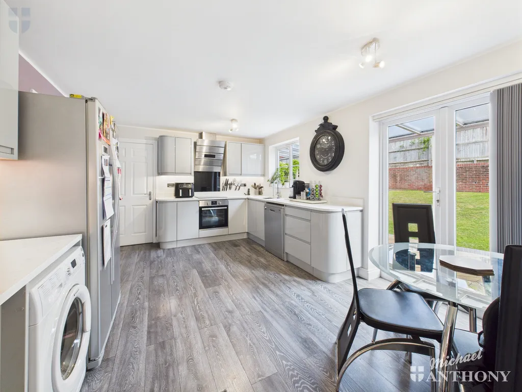 Trenchard Avenue, Wendover, Wendover, HP22 5PP, photo 18