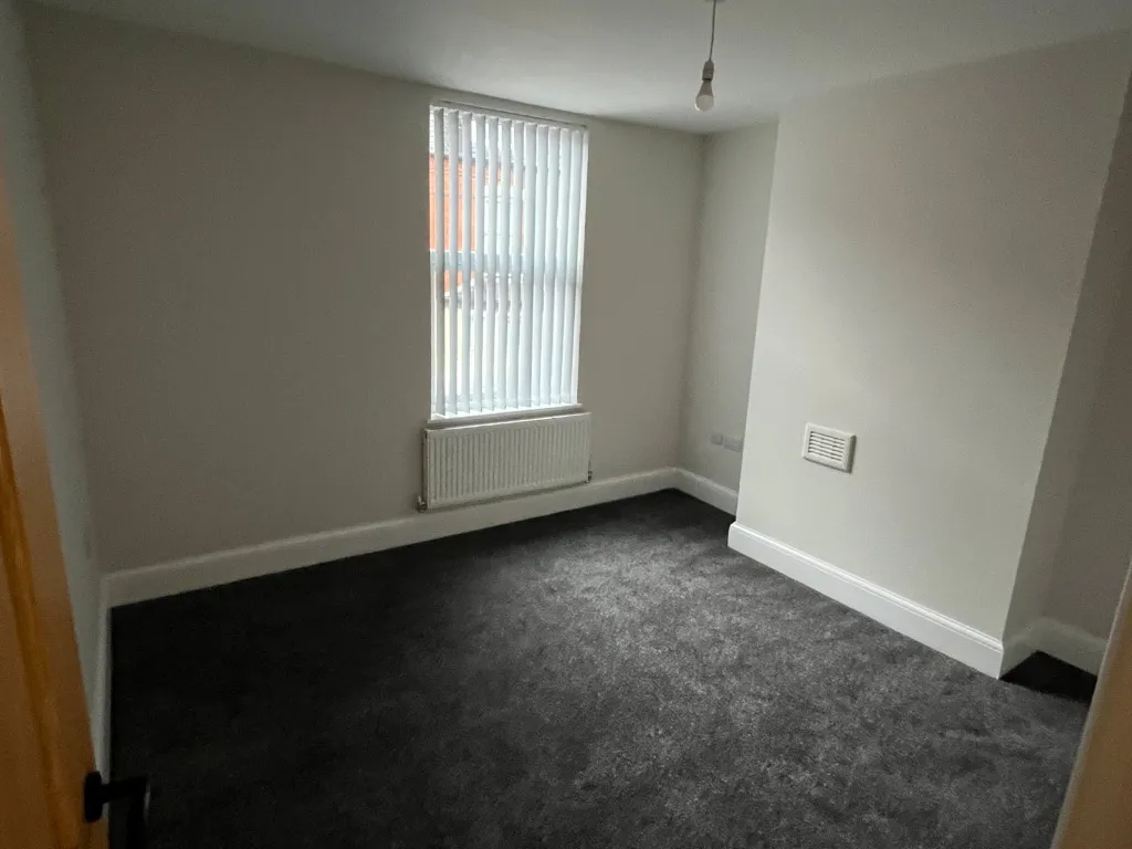 Birrell Road, Nottingham, NG7, photo 9
