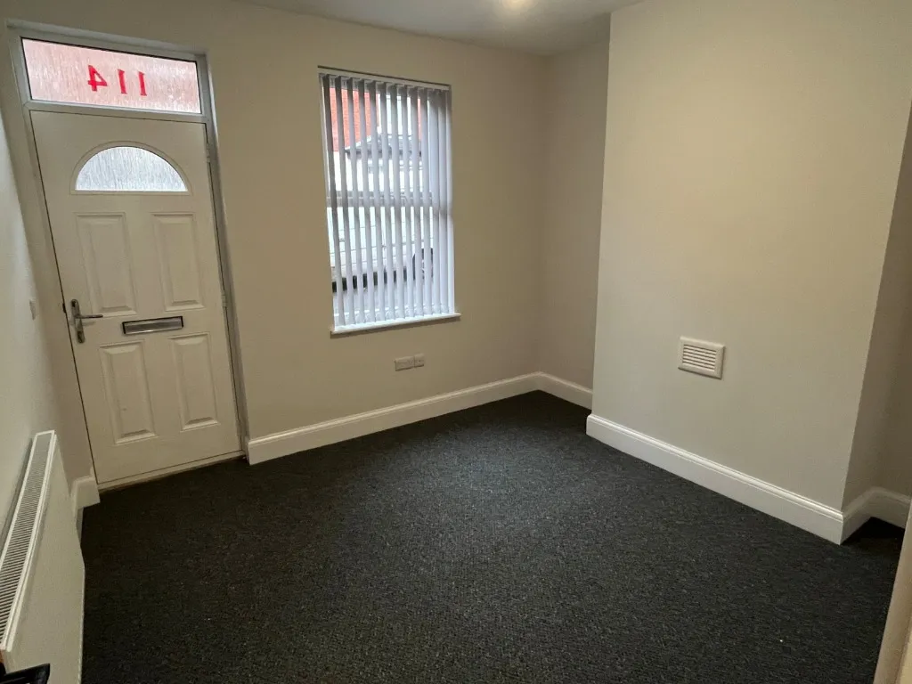 2 bed house to rent, Birrell Road, Nottingham, NG7