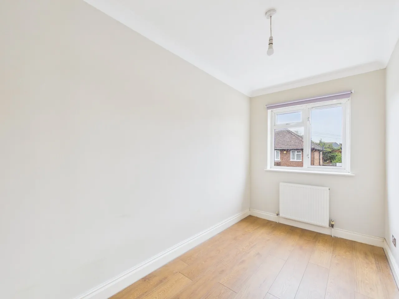 Wolsey Road, Ashford, TW15, photo 11