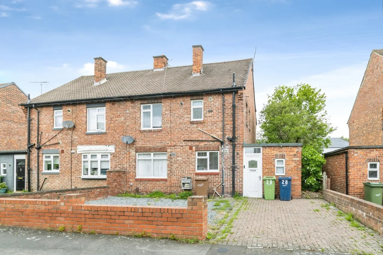 3 bed house for sale — Coverdale Avenue, Washington, Tyne and Wear, NE37