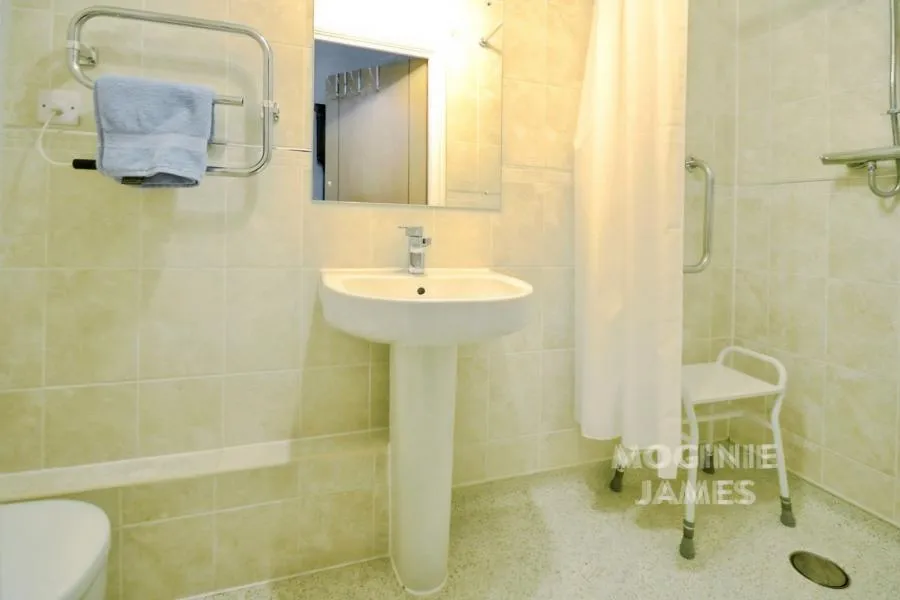 Marlborough Road, Roath, CF23, photo 8