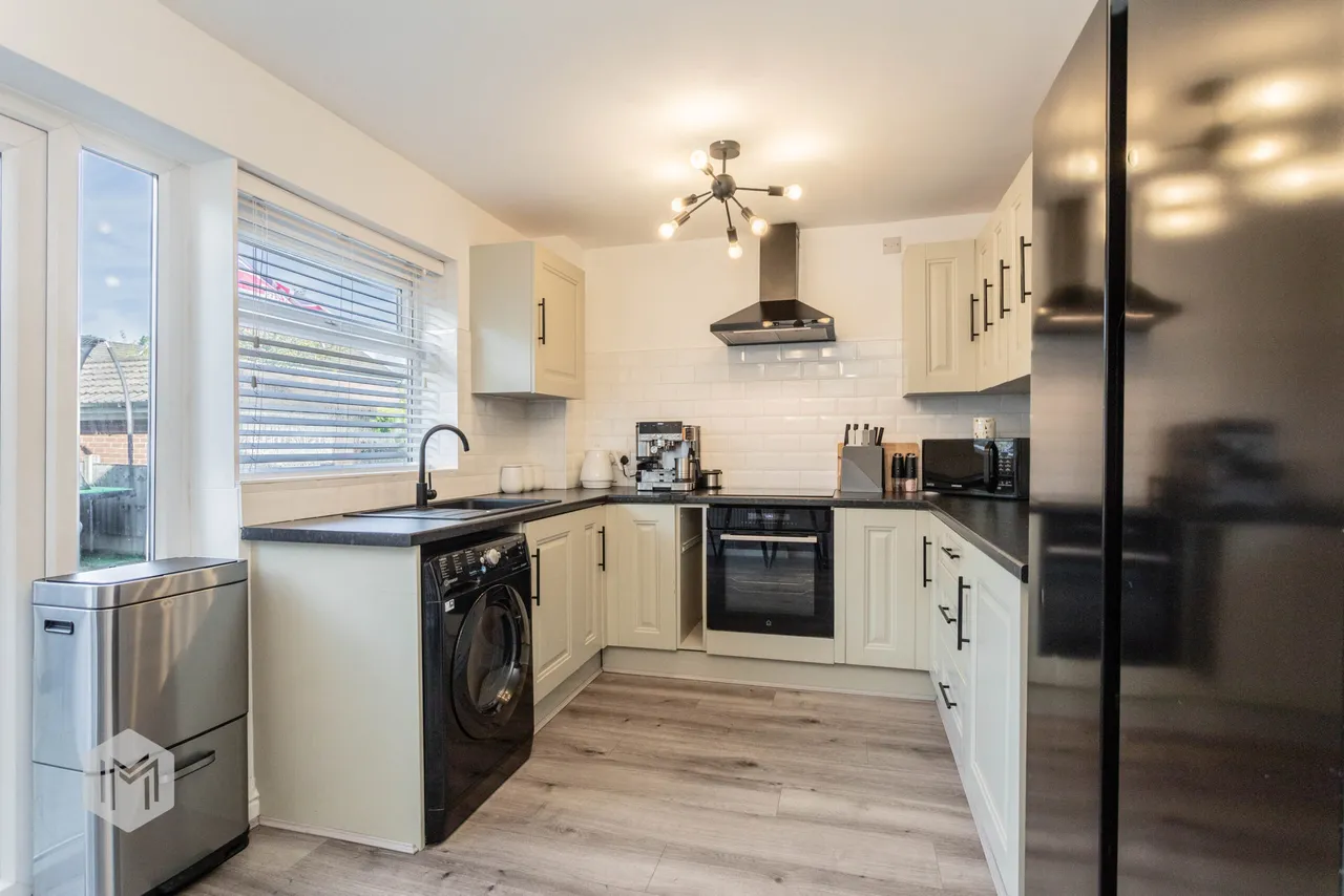 Thornham Drive, Bolton, BL1, photo 4