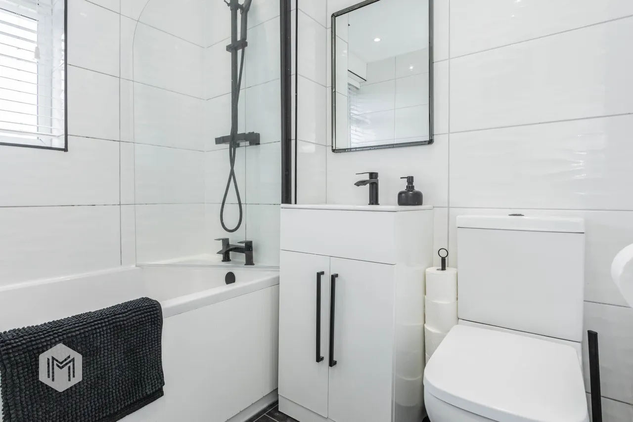 Thornham Drive, Bolton, BL1, photo 19