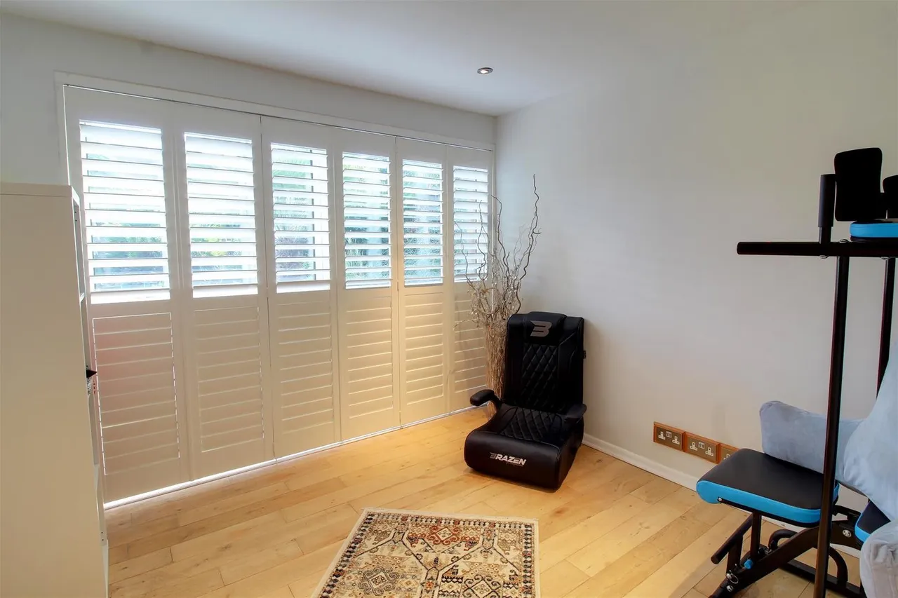 Northaw Road West, Northaw, Hertfordshire EN6 4NW, photo 16